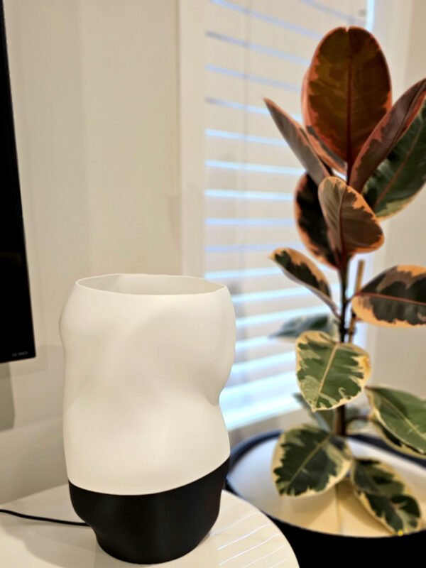 Amorf table lamp