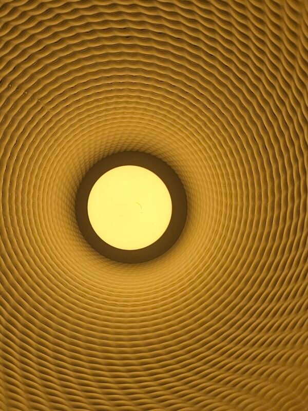 SunFlare table lamp