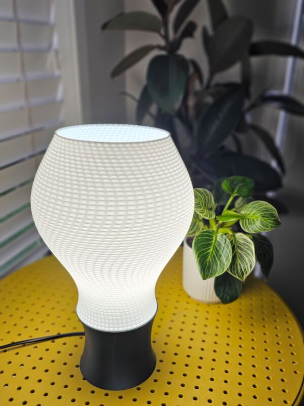 SunFlare table lamp