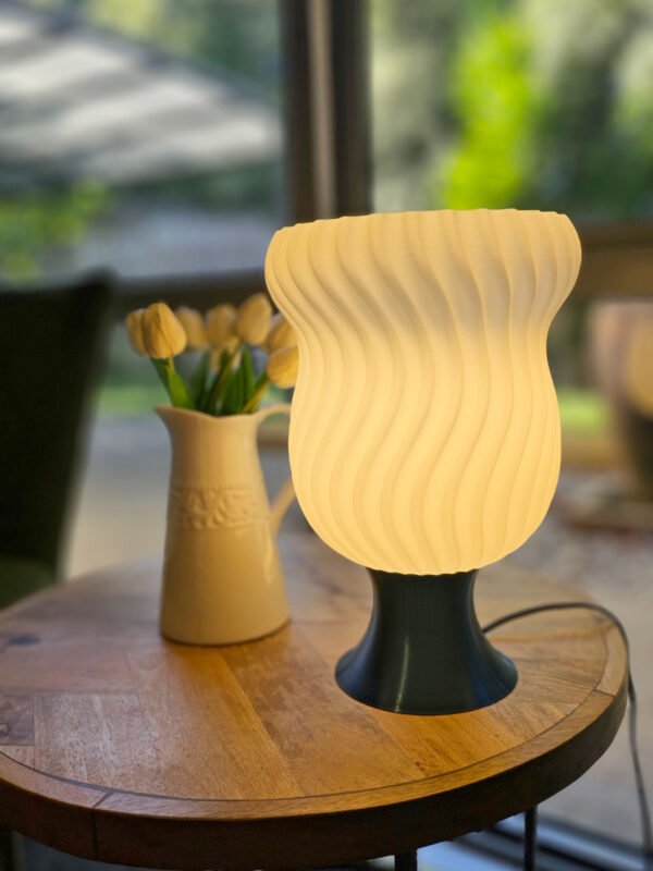 Tress table lamp