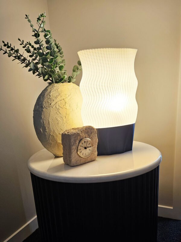 Seashell table lamp